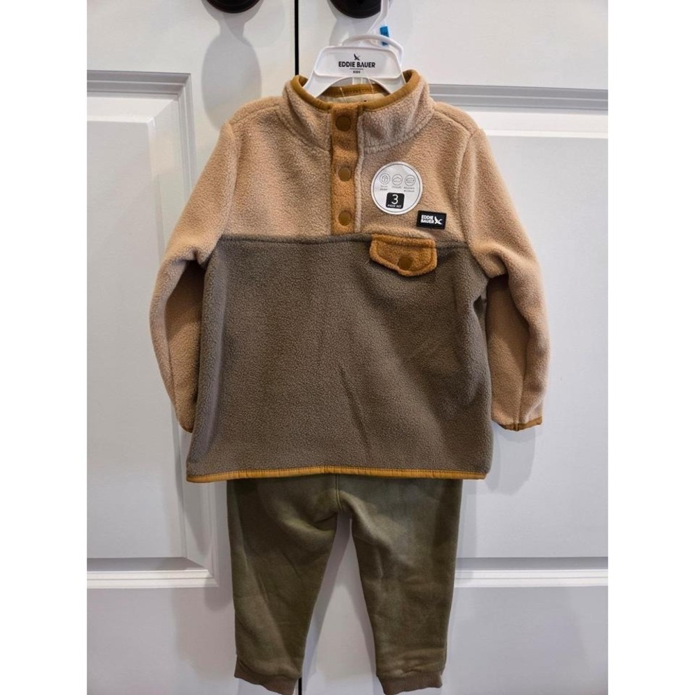 Eddie Bauer baby boy set 24‎ mos